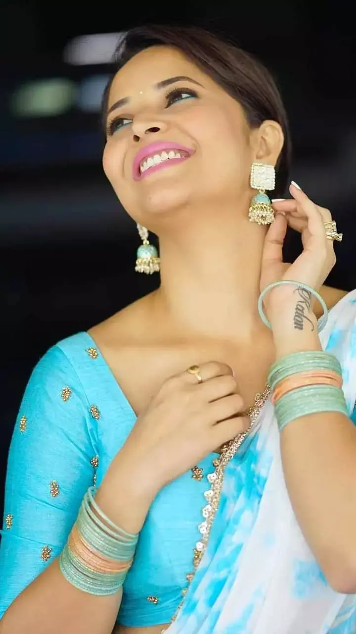 అందుకే పవన్ కళ్యాణ్‌‌‌తో ఆ పాట చేయలేదు : అనసూయ