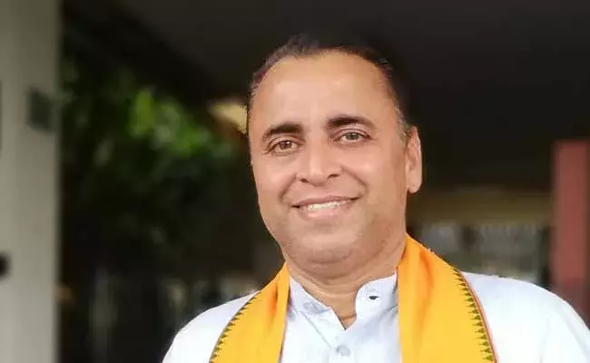 జగన్కు తెలిసే మత మార్పిళ్లు జరుగుతున్నాయి: సునీల్ దేవదర్ జగన్కు తెలిసే మత మార్పిళ్లు జరుగుతున్నాయి: సునీల్ దేవదర్