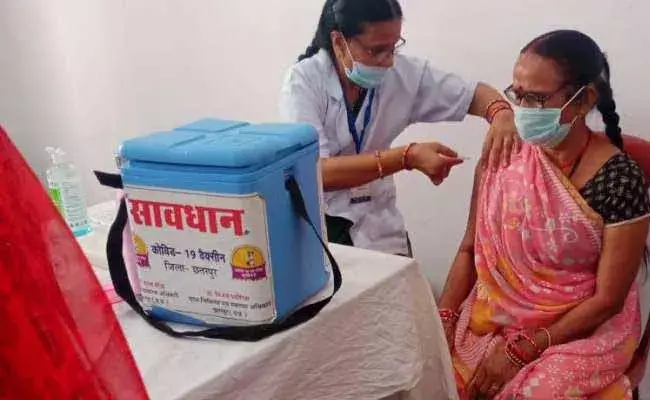 దేశవ్యాప్తంగా కొనసాగుతున్న టీకా ఉత్సవ్..! దేశవ్యాప్తంగా కొనసాగుతున్న టీకా ఉత్సవ్..!