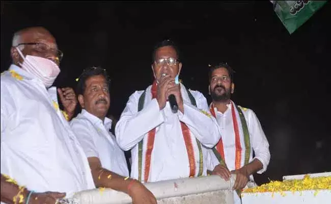 ఇచ్చిన హామీల్ని నిలబెట్టుకోవడంలో TRS ప్రభుత్వం ఘోరంగా విఫలమైంది: జానారెడ్డి ఇచ్చిన హామీల్ని నిలబెట్టుకోవడంలో TRS ప్రభుత్వం ఘోరంగా విఫలమైంది: జానారెడ్డి