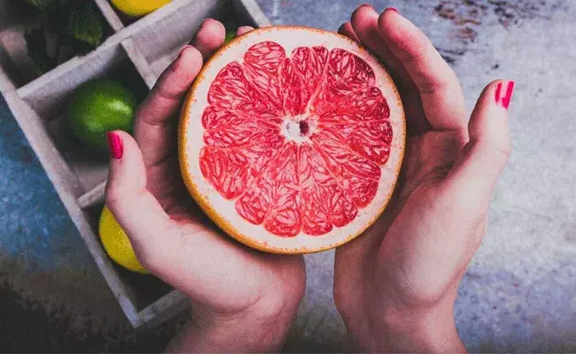 అయిదు పండ్లతో అధిక బరువు..