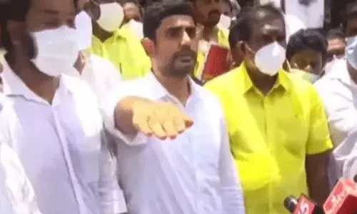 వైఎస్ వివేకా హత్యతో సంబంధం లేదని ప్రమాణం చేస్తా- లోకేష్ వైఎస్ వివేకా హత్యతో సంబంధం లేదని ప్రమాణం చేస్తా- లోకేష్