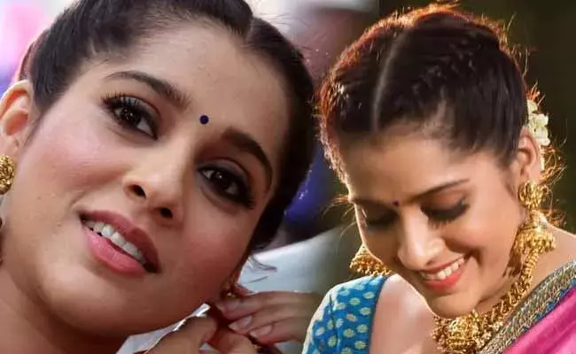 చీరకట్టులో జబర్దస్త్గా యాంకర్..! చీరకట్టులో జబర్దస్త్గా యాంకర్..!