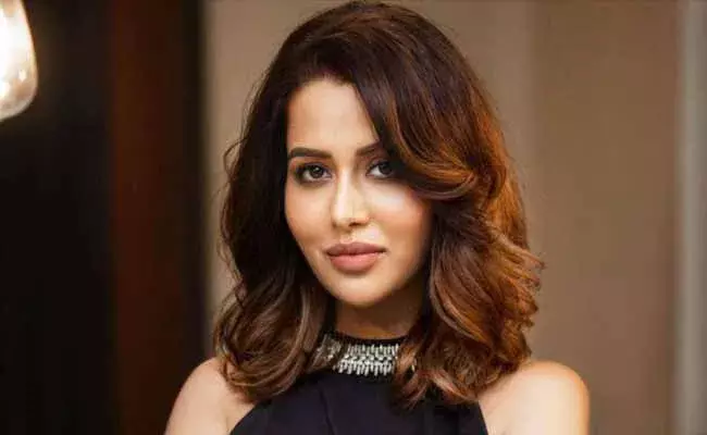 ఫేషియల్ కోసం వెళ్లిన నటి.. అందవికారంగా మార్చిన డాక్టర్..!