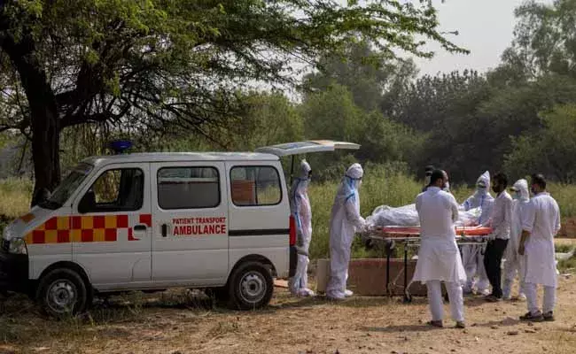 ఢిల్లీ విలయానికి బ్రిటన్ వేరియంటే కారణమా..? ఢిల్లీ విలయానికి బ్రిటన్ వేరియంటే కారణమా..?