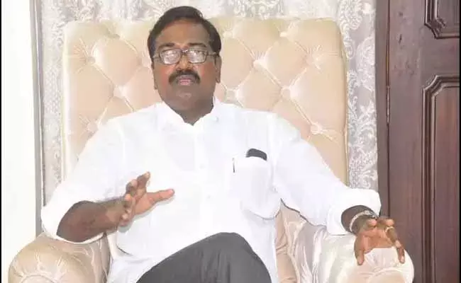 టీఆర్‌ఎస్‌ను చూస్తే కాంగ్రెస్‌కు భయం వేస్తోంది : పువ్వాడ అజయ్‌