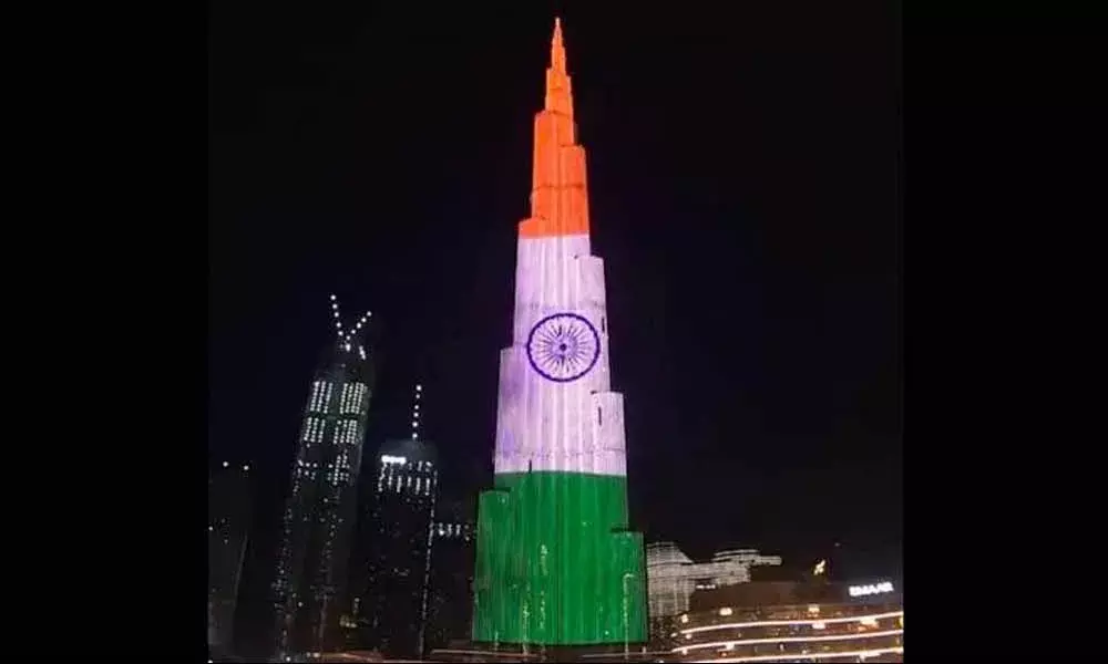 బుర్జ్ ఖలీఫాపై భారత జాతీయ పతాకం: భారతదేశానికి యూఏఈ మద్దతు