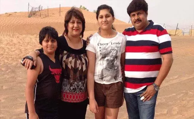 కరోనాతో నటి మాలాశ్రీ భర్త మృతి..!