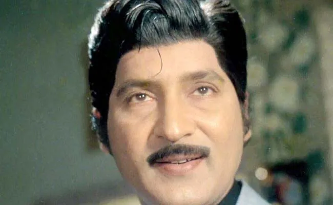 వెండితెర సోగ్గాడు శోభన్ బాబు నటించనని వదులుకున్న పాత్రలివే..! వెండితెర సోగ్గాడు శోభన్ బాబు నటించనని వదులుకున్న పాత్రలివే..!