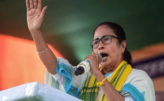 West Bengal : బెంగాల్లో తృణమూల్ కాంగ్రెస్ హవా..! West Bengal : బెంగాల్లో తృణమూల్ కాంగ్రెస్ హవా..!
