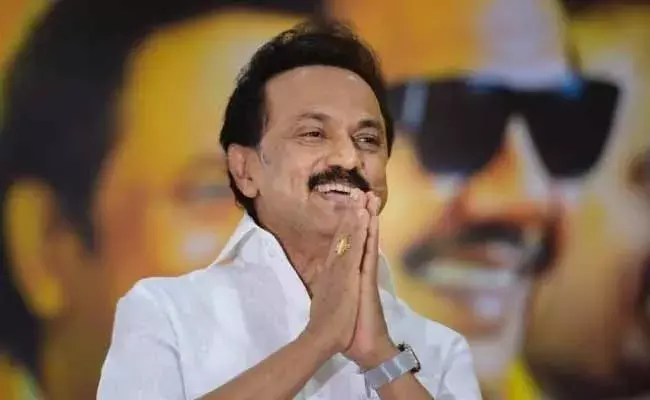 తమిళనాడు రాజకీయాల్లో సరికొత్త అధ్యాయం..! తమిళనాడు రాజకీయాల్లో సరికొత్త అధ్యాయం..!