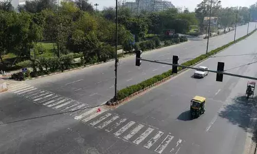 Daytime Curfew : ఏపీలో ఇవాళ్టి నుంచి 18 గంటల కర్ఫ్యూ Daytime Curfew : ఏపీలో ఇవాళ్టి నుంచి 18 గంటల కర్ఫ్యూ