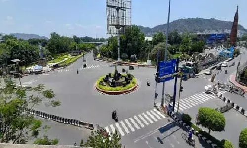 Andhra Pradesh : ఏపీలో కర్ఫ్యూ పొడిగింపు..! Andhra Pradesh : ఏపీలో కర్ఫ్యూ పొడిగింపు..!