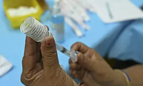 Corona vaccine : కోవిడ్ నుంచి కోలుకున్నాక 3 నెలల తర్వాత వ్యాక్సిన్ Corona vaccine : కోవిడ్ నుంచి కోలుకున్నాక 3 నెలల తర్వాత వ్యాక్సిన్