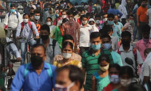 Wear Mask : దేశంలో 50% మంది మాస్కు పెట్టుకోవడం లేదు : కేంద్రం Wear Mask : దేశంలో 50% మంది మాస్కు పెట్టుకోవడం లేదు : కేంద్రం