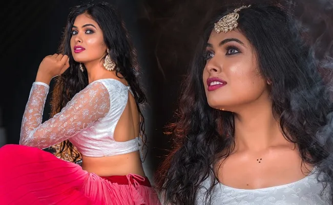 Divi Vadthya : దివి అందాల విందు..!