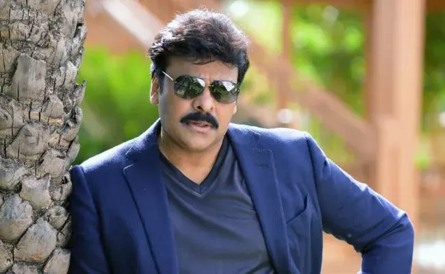 Chiranjeevi : మరో రీమేక్ పై కన్నేసిన మెగాస్టార్.. డైరెక్టర్ ఎవరంటే? Chiranjeevi : మరో రీమేక్ పై కన్నేసిన మెగాస్టార్.. డైరెక్టర్ ఎవరంటే?