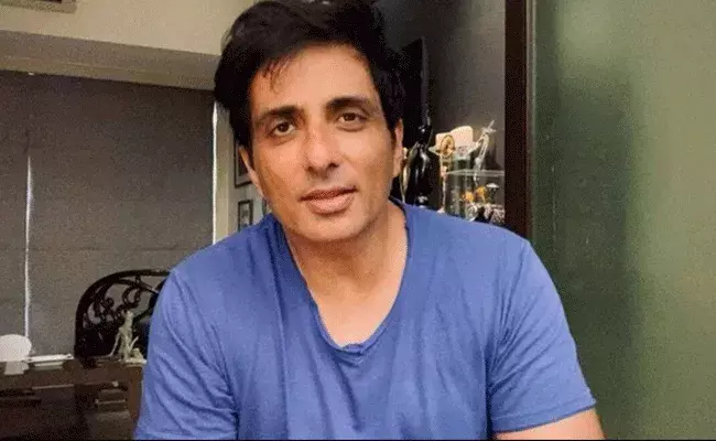Sonu Sood: నేను శాఖాహారిని .. నా పేరుతో మటన్ షాపా: సోనూ సూద్ రిాయాక్షన్ Sonu Sood: నేను శాఖాహారిని .. నా పేరుతో మటన్ షాపా: సోనూ సూద్ రిాయాక్షన్