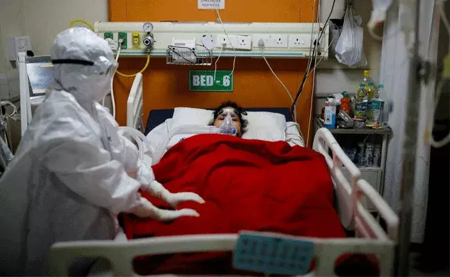 Corona: గుడ్ న్యూస్.. తగ్గుతున్న యాక్టివ్ కేసుల సంఖ్య Corona: గుడ్ న్యూస్.. తగ్గుతున్న యాక్టివ్ కేసుల సంఖ్య