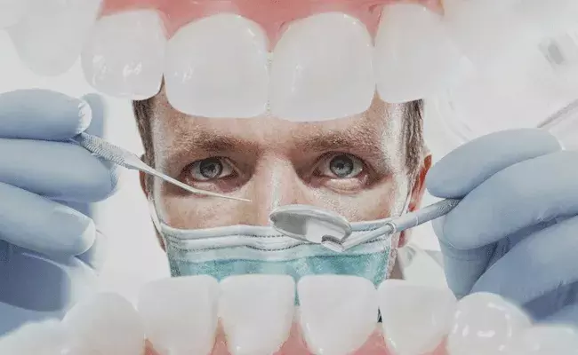 COVID-19 and oral health: కోవిడ్ సమయం.. నోటి శుభ్రత ఎంతో ముఖ్యం COVID-19 and oral health: కోవిడ్ సమయం.. నోటి శుభ్రత ఎంతో ముఖ్యం