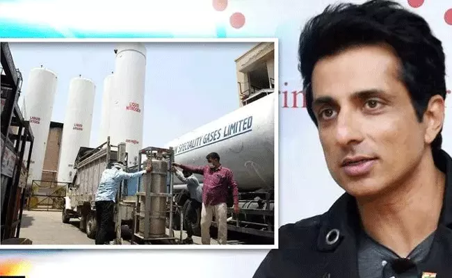 మరి కొన్ని రాష్టాల్లో ఆక్సిజన్ ప్లాంట్లు.. నెల రోజుల్లో మరో 18: సోనూసూద్ మరి కొన్ని రాష్టాల్లో ఆక్సిజన్ ప్లాంట్లు.. నెల రోజుల్లో మరో 18: సోనూసూద్