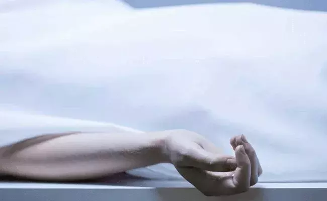 కొత్త జంట ప్రాణాలు తీసిన బాత్రూమ్ షవర్.. కొత్త జంట ప్రాణాలు తీసిన బాత్రూమ్ షవర్..