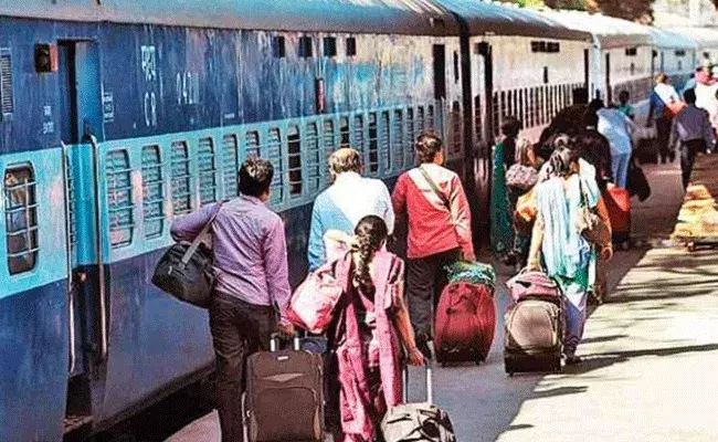 రైలు ప్రయాణీకులకు శుభవార్త.. టికెట్ లేకుండానే రెలెక్కేయొచ్చు.. రైలు ప్రయాణీకులకు శుభవార్త.. టికెట్ లేకుండానే రెలెక్కేయొచ్చు..