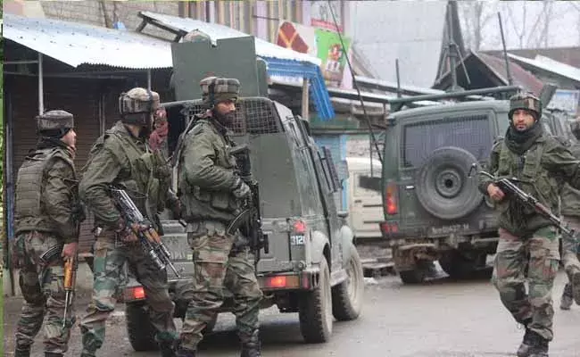 Jammu Kashmir Encounter : జమ్ముకాశ్మీర్‌లో భారీ ఎన్‌కౌంటర్‌..!
