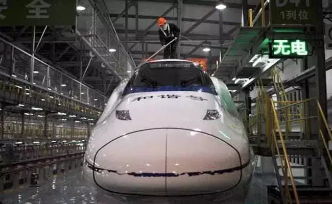 First Bullet Train : అరుణాచల్ సమీపంలో చైనా బుల్లెట్ ట్రైన్..! First Bullet Train : అరుణాచల్ సమీపంలో చైనా బుల్లెట్ ట్రైన్..!