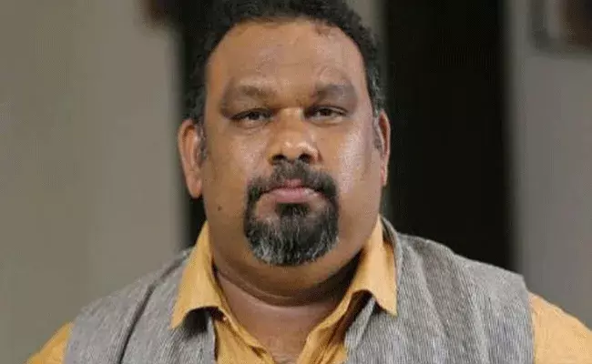 Kathi Mahesh: రోడ్డు ప్రమాదం.. కత్తి మహేష్కు గాయాలు.. Kathi Mahesh: రోడ్డు ప్రమాదం.. కత్తి మహేష్కు గాయాలు..