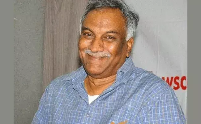 సినిమా ఇండస్ట్రీకి ఎందరినో పరిచేయం చేసిన దర్శక నిర్మాత తమ్మారెడ్డి భరద్వాజ.. బర్త్డే స్పెషల్ సినిమా ఇండస్ట్రీకి ఎందరినో పరిచేయం చేసిన దర్శక నిర్మాత తమ్మారెడ్డి భరద్వాజ.. బర్త్డే స్పెషల్