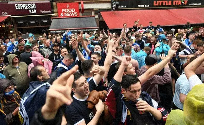 కరోనాతో గేమ్సా.. 2 వేల మందికి పాజిటివ్.. కరోనాతో గేమ్సా.. 2 వేల మందికి పాజిటివ్..