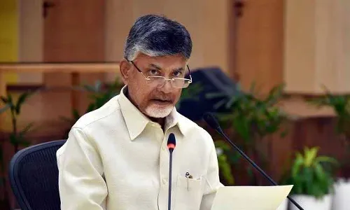 తిరుమలను వివాదాలకు కేంద్రంగా మార్చేస్తున్నారు :  చంద్రబాబు తిరుమలను వివాదాలకు కేంద్రంగా మార్చేస్తున్నారు :  చంద్రబాబు
