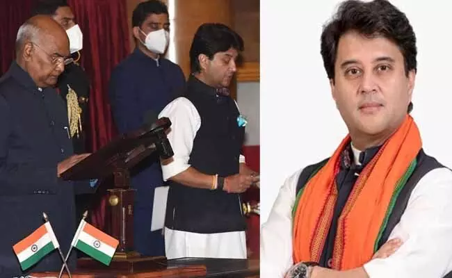 Jyotiraditya Scindia : అప్పుడు తండ్రి.. ఇప్పుడు కొడుకు.. శాఖలు ఒక్కటే..! Jyotiraditya Scindia : అప్పుడు తండ్రి.. ఇప్పుడు కొడుకు.. శాఖలు ఒక్కటే..!