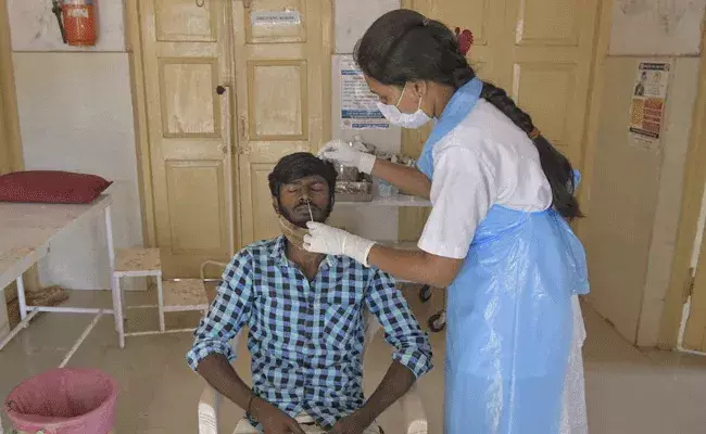 Corona Update: గడిచిన 24 గంటల్లో దేశంలో నమోదైన కొత్త కరోనా కేసులు, మరణాలు.. Corona Update: గడిచిన 24 గంటల్లో దేశంలో నమోదైన కొత్త కరోనా కేసులు, మరణాలు..