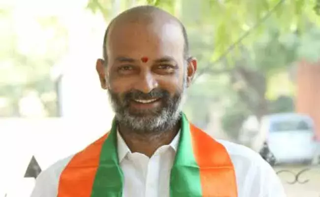 ఢిల్లీకి బీజేపీ అధ్యక్షుడు బండి సంజయ్ ఢిల్లీకి బీజేపీ అధ్యక్షుడు బండి సంజయ్