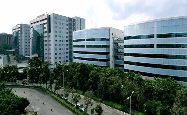 హైదరాబాద్‌లో మరో ఐటీ హబ్.. పది లక్షల మందికి ఉద్యోగాలు..