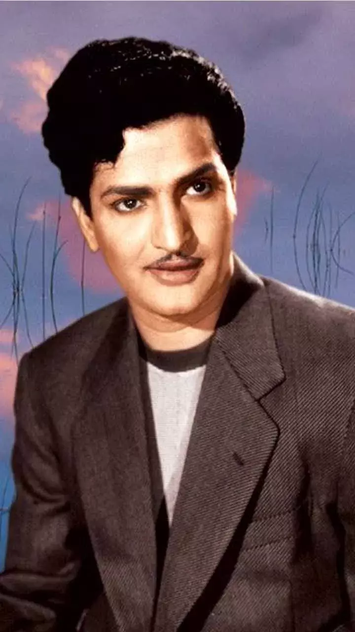 టాలీవుడ్ హీరోల ఎడ్యుకేష‌న్ క్వాలిఫికేష‌న్స్..ఎన్టీఆర్ నుంచి విజయ్ దేవరకొండ వరకు వీరేం చదివారు?