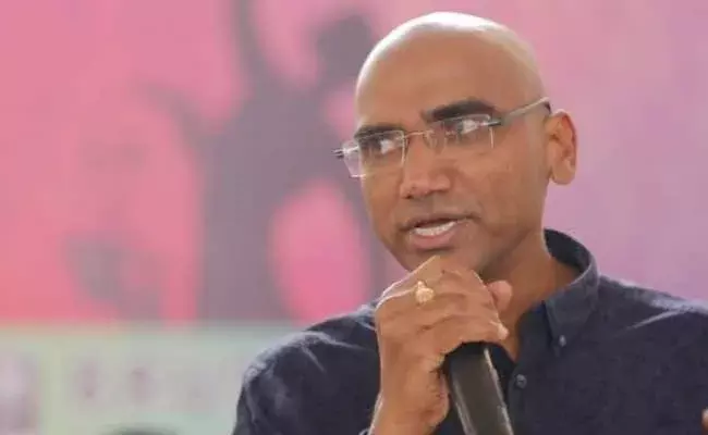 ఆర్‌ఎస్‌ ప్రవీణ్‌ కుమార్‌పై కేసు నమోదు