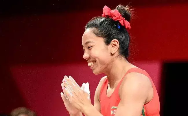 Tokyo Olympics 2021: మల్లీశ్వరి తర్వాత మెడల్ అందుకున్న మరో మణిపూస Tokyo Olympics 2021: మల్లీశ్వరి తర్వాత మెడల్ అందుకున్న మరో మణిపూస