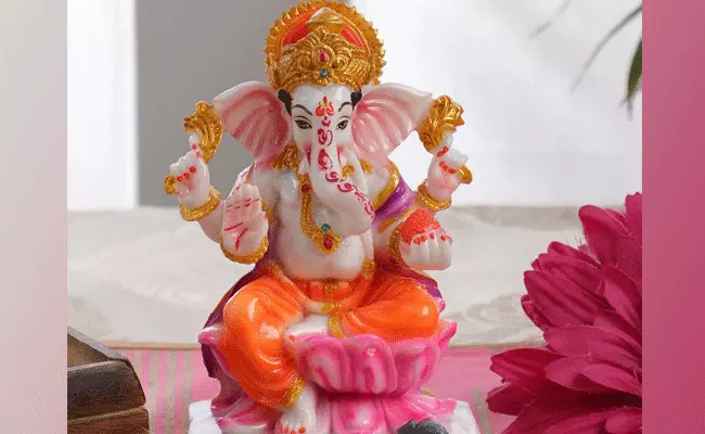 కష్టాలు తొలగించే గజానన్ సంకష్ట వ్రతం.. శుభ ముహూర్తం, పూజా విధానం కష్టాలు తొలగించే గజానన్ సంకష్ట వ్రతం.. శుభ ముహూర్తం, పూజా విధానం