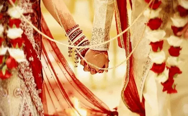 అక్కినేని వారింట పెళ్లి సందడి.. వెడ్డింగ్ కార్డ్ వైరల్..