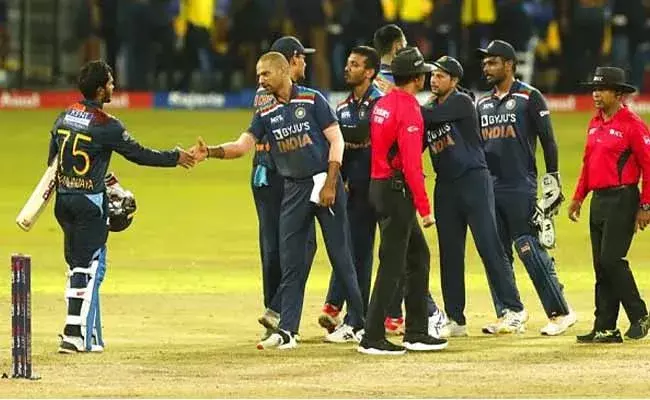 టీమిండియాకు షాక్..శ్రీలంక ఉత్కంఠ విజయం..ఆఖరి మ్యాచ్