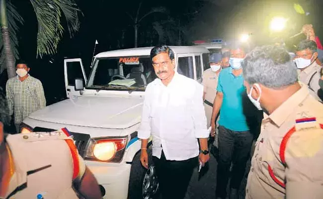 రాజమహేంద్రవరం జైలుకు దేవినేని ఉమా.. రాజమహేంద్రవరం జైలుకు దేవినేని ఉమా..