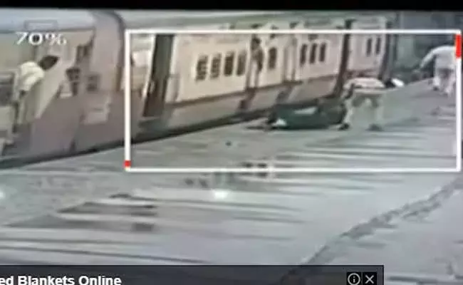 ట్రైన్‌ ఎక్కబోయి జారి పడిపోయిన మహిళ.. మెరుపు వేగంతో కాపాడిన కానిస్టేబుల్‌..!