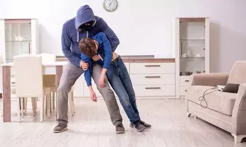 పైసల కోసం కన్నకొడుకునే కిడ్నాప్..