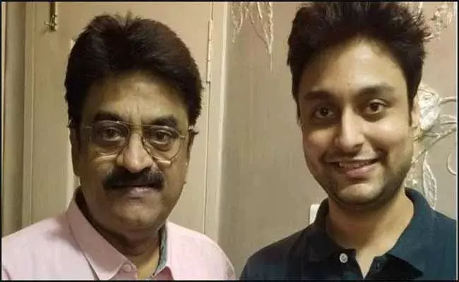 సబ్ కలెక్టర్‌‌గా స్టార్ కమెడియన్ కొడుకు..!