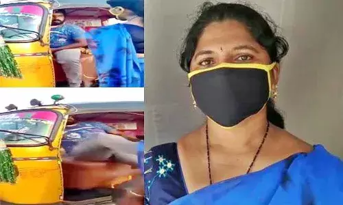 తీసుకున్న అప్పు ఇచ్చేయంటే మహిళను కాలితో తన్నేశాడు..!