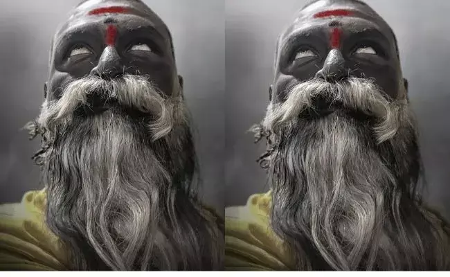 ఈ ఫోటోలోని స్టార్ దర్శకుడు ఎవరో గుర్తు పట్టారా..? ఈ ఫోటోలోని స్టార్ దర్శకుడు ఎవరో గుర్తు పట్టారా..?