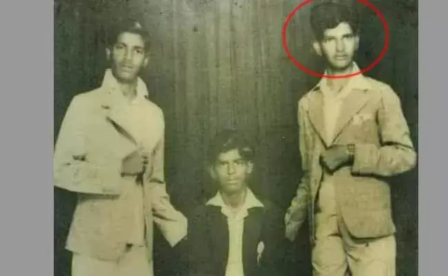Viral Photo: ఈ ఫోటోలో ఉన్న వ్యక్తి ఎవరో తెలుసా? Viral Photo: ఈ ఫోటోలో ఉన్న వ్యక్తి ఎవరో తెలుసా?